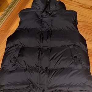 Quince Responsible Down Black Puffer Vest Small